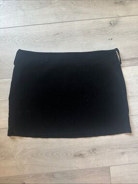 Commense Black Velvet Mini Skirt with Subtle Side Tab